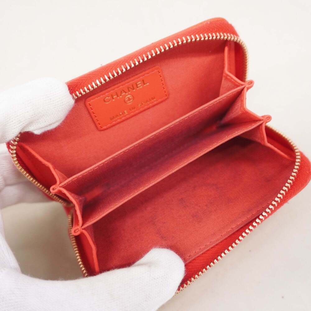 CHANEL Pink Lambskin Leather Wallet - Picture 3 of 6